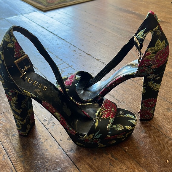 Guess heels - Picture 2 of 4